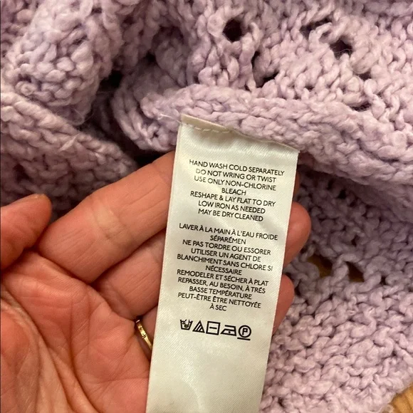 ♥️ 2X HOST PICK ♥️ FREE PEOPLE lilac crochet knit ruffle cropped cardigan M - Picture 5 of 8